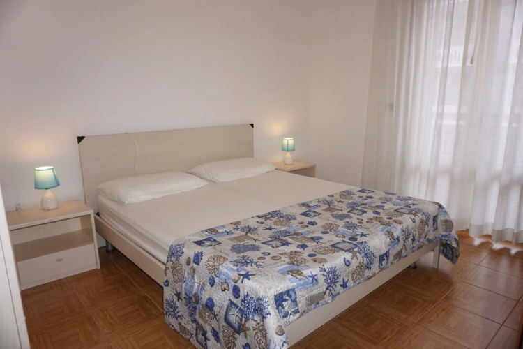 Nice Apartment for Five People Near the sea - By Beahost Rentals