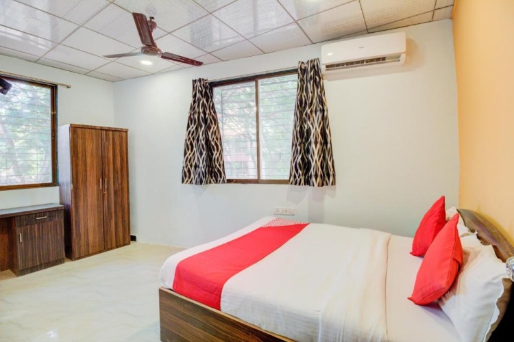 Classic Triple room
