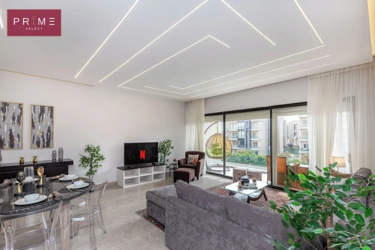 2 Bedrooms Apartment