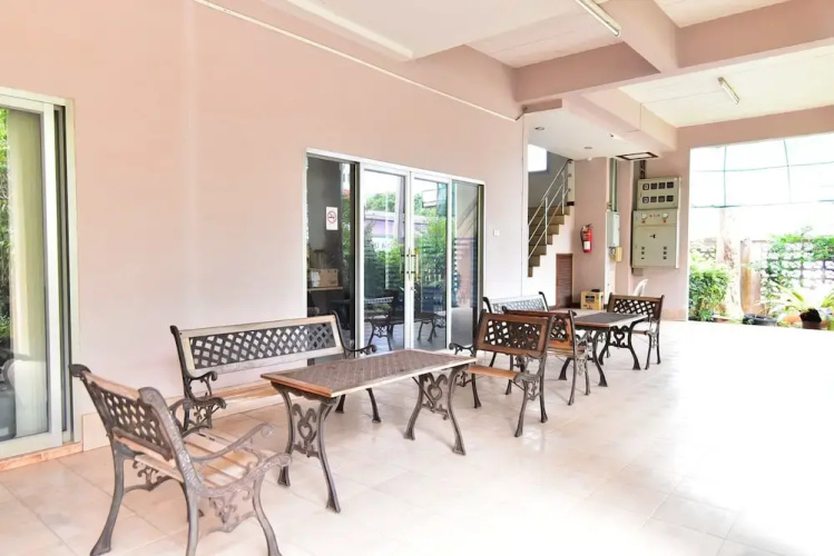 J2 Mansion