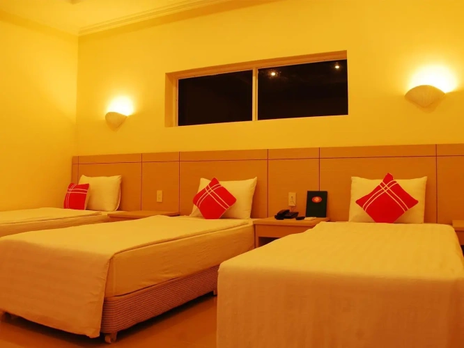 Standard Triple room