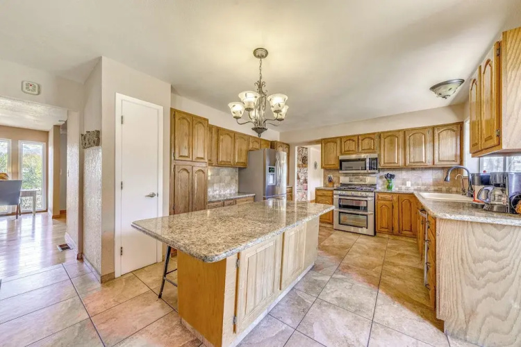 Spacious Ruidoso Home w/ Patio & Mountain Views!