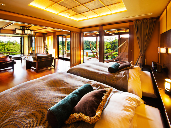Deluxe Suite