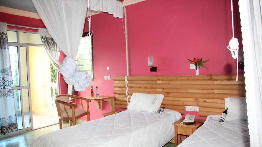 Pine Breeze Holiday Resort