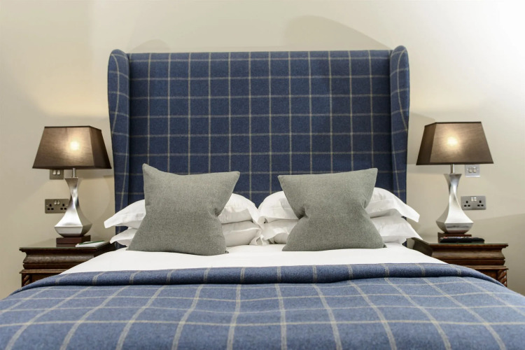 The RaeburnOver view