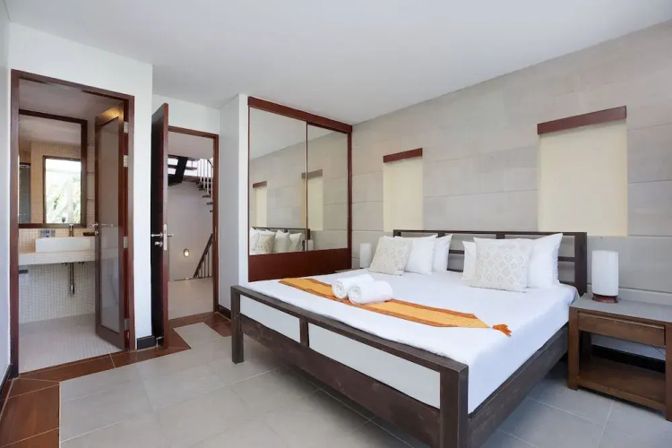 Private 3BR Pool Access Villa Argent 10