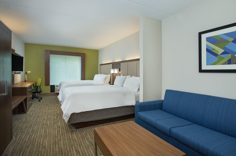 Quadruple Suite