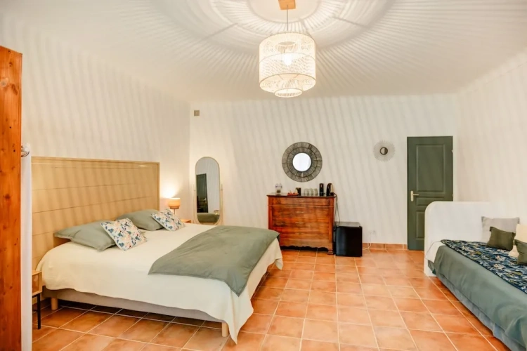 Comfort Triple room with courtyard view