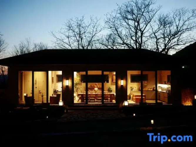 Beijing Jungle Wild Luxury Resort