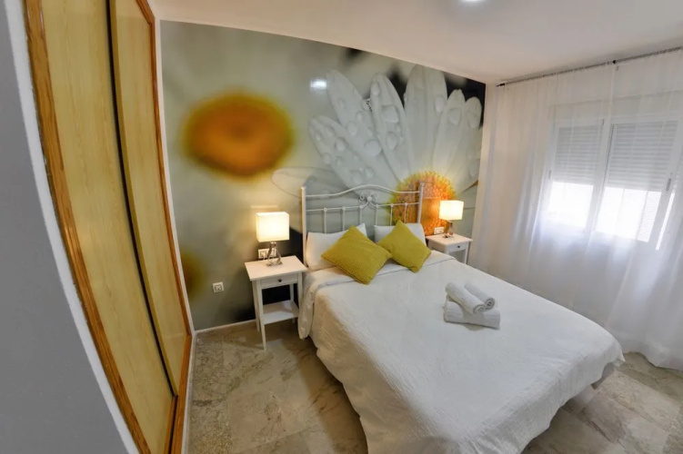 Apartamentos Vela y Serna - WONDERSTAYS