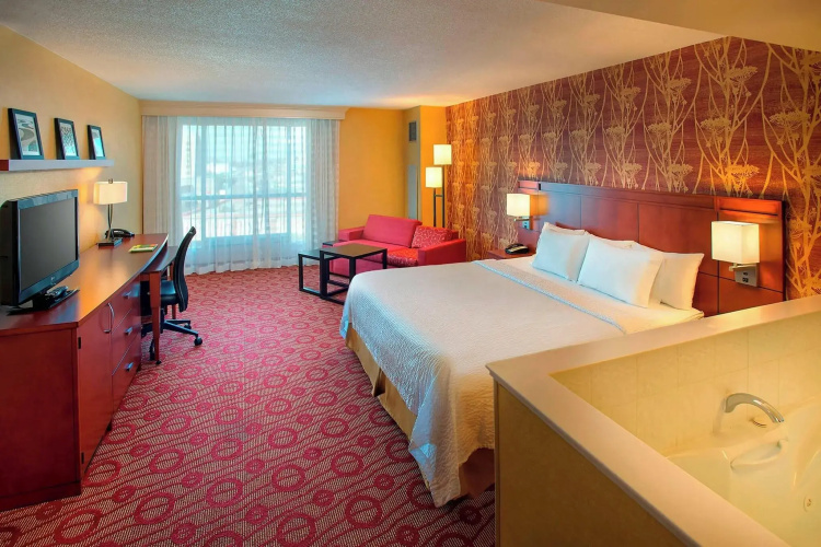 Courtyard by Marriott Niagara Falls