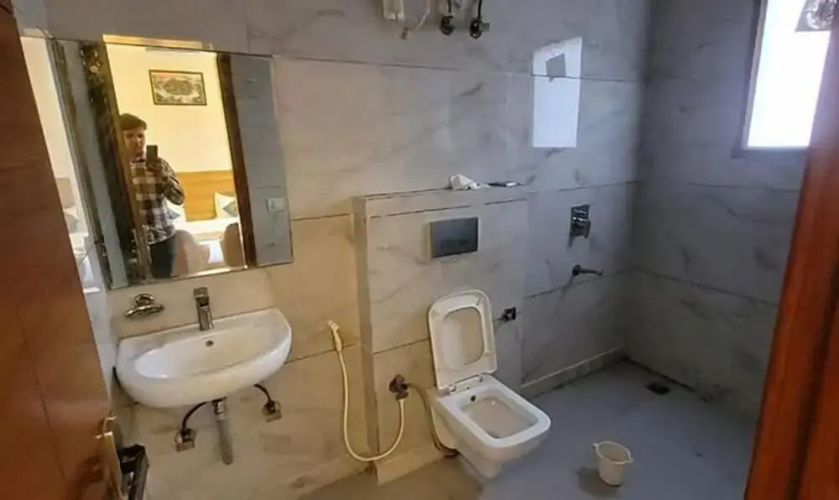 Fabhotel The Param Continental