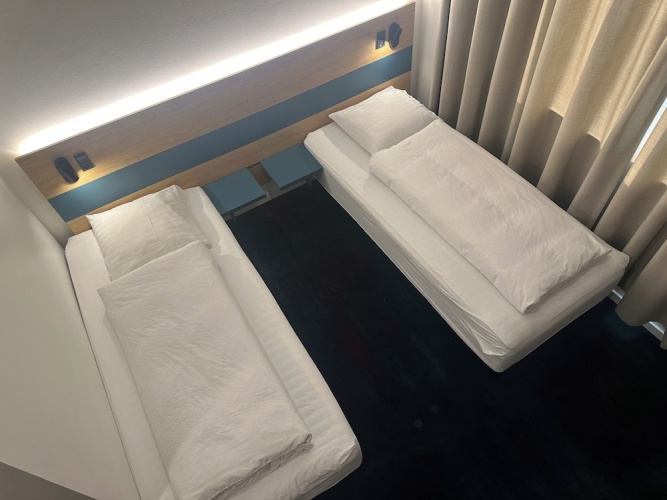 Deluxe Quadruple room