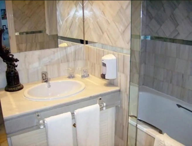 2 Bedrooms Suite