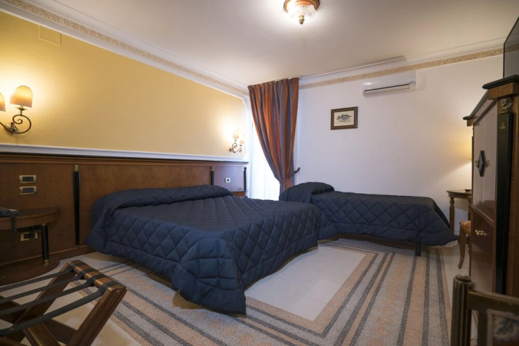 Hotel Capital