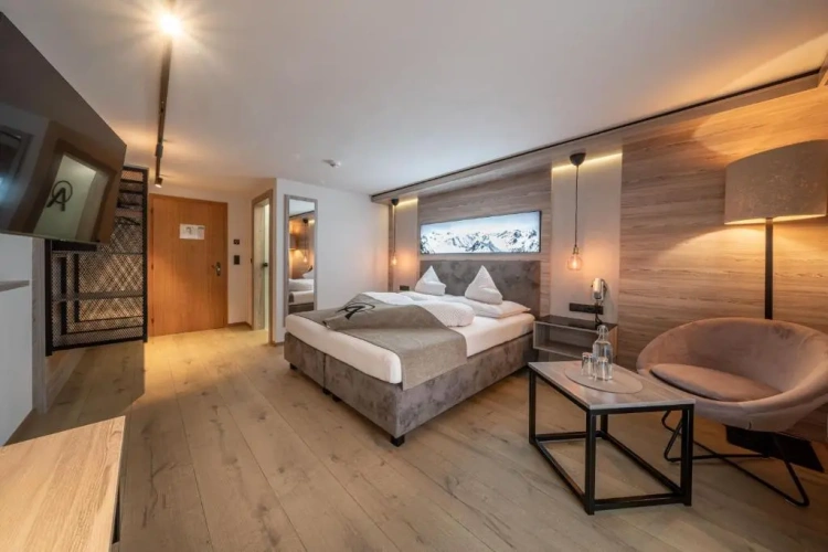 Deluxe Double room with balcony