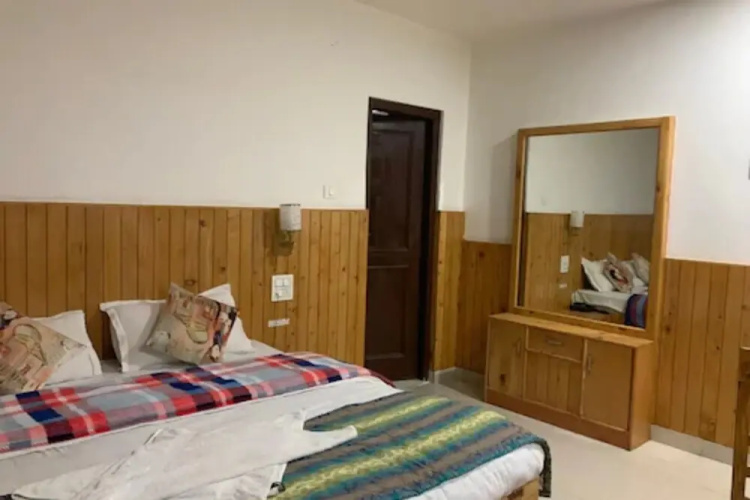 Hotel Aman Place Kasol