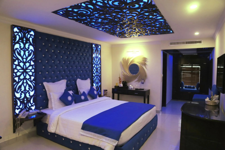 Heaven Hotel