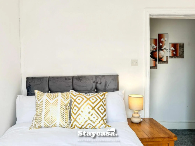 Beautiful Detached Villa - Jacuzzi Bath - Parking