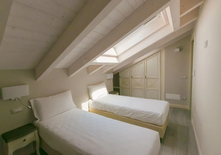 2 Bedrooms Apartment