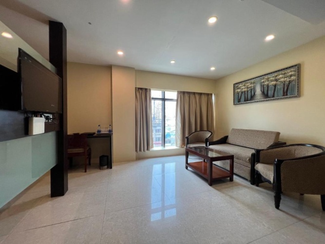 1 Bedroom Premium Double Suite with city view