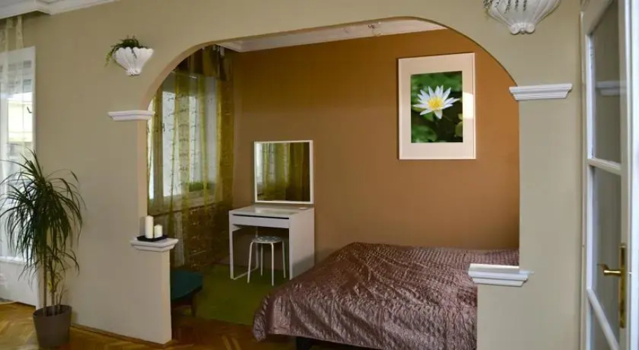 Academy Central Pro Apartman