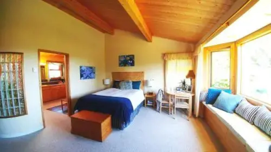 Secret Beach B&B