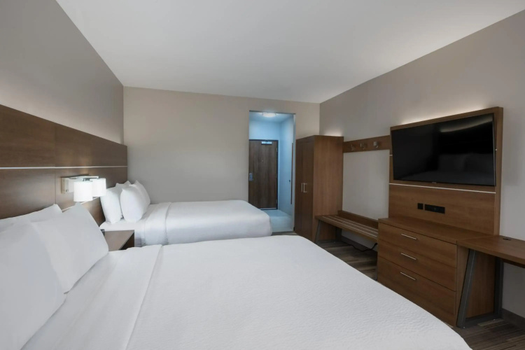 Holiday Inn Express & Suites Gilbert Mesa Gateway Airport by IHG