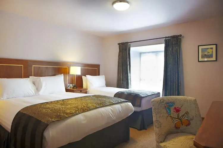 Clody Lodge