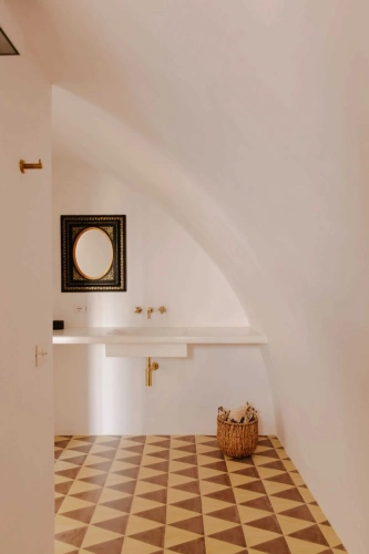 Grand room