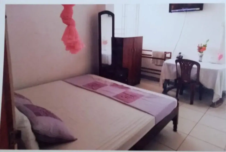 Economy Triple room
