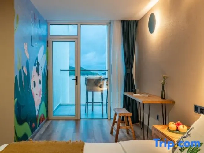 Standard Twin room with balcony