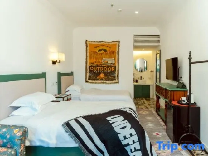 Standard Twin Family room