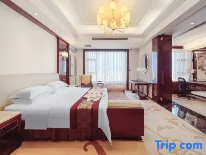 2 Bedrooms Suite