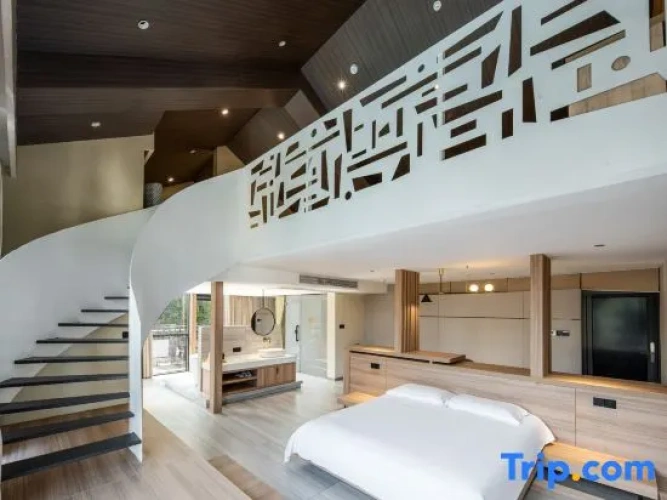 Deluxe Family Suite
