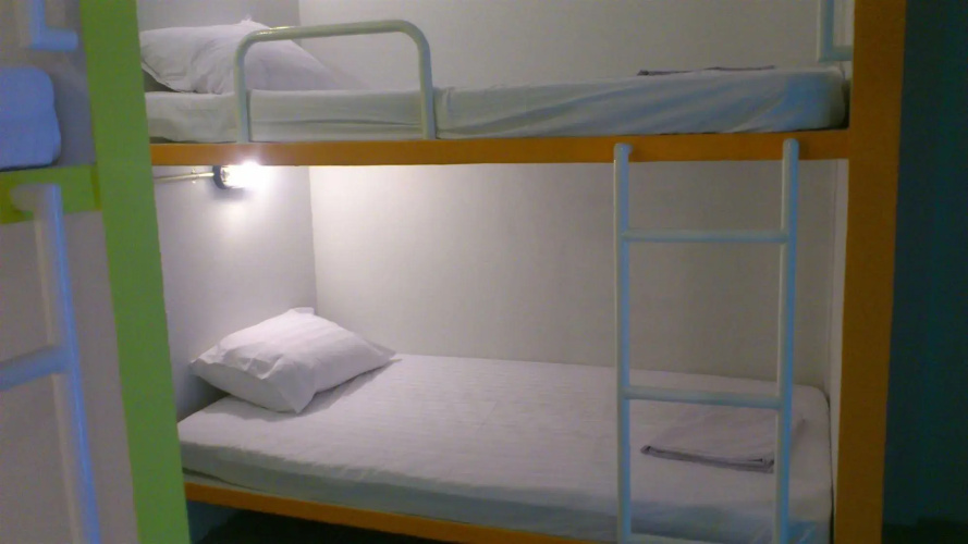 B Trio Guesthouse