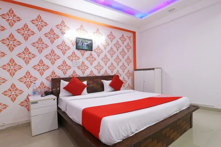 Attrap Residency by OYO Rooms