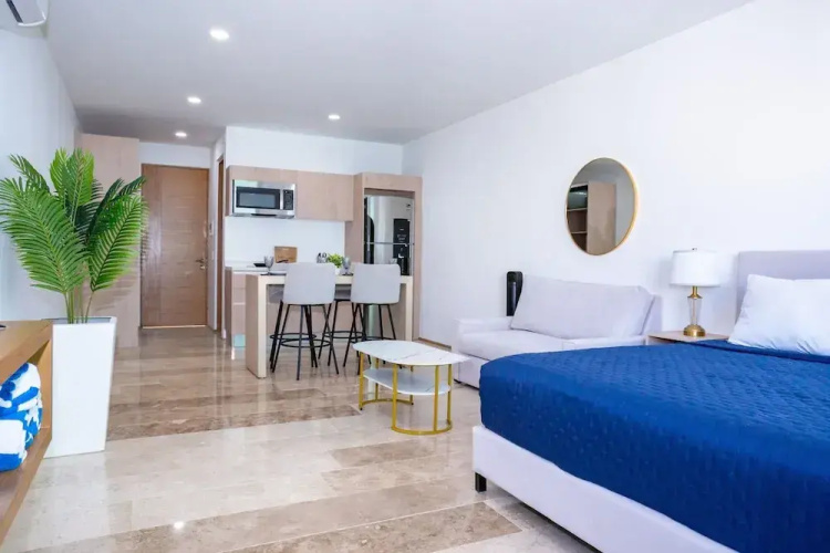Menesse Town Tower 202 1 Bedroom Condo
