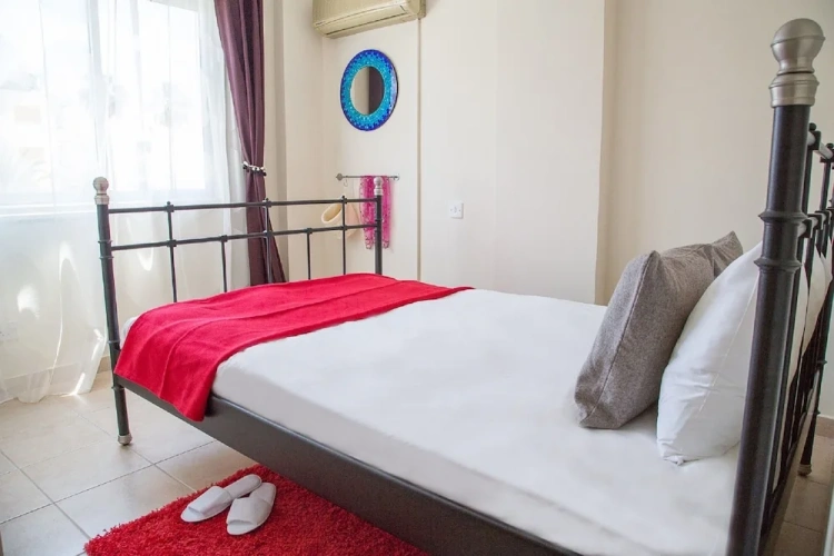 1 Bedroom Comfort Apartment with balcony and with pool view