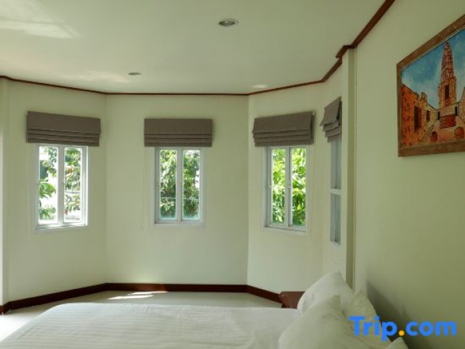 3 Bedrooms Cottage
