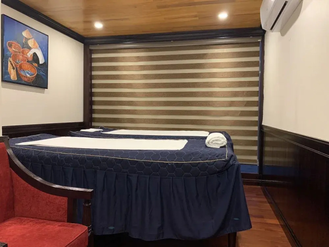 Dragon Bay Cruises