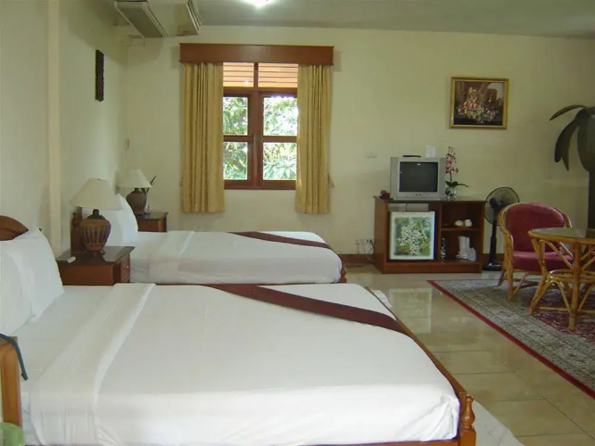 Golden Cupids Hotel