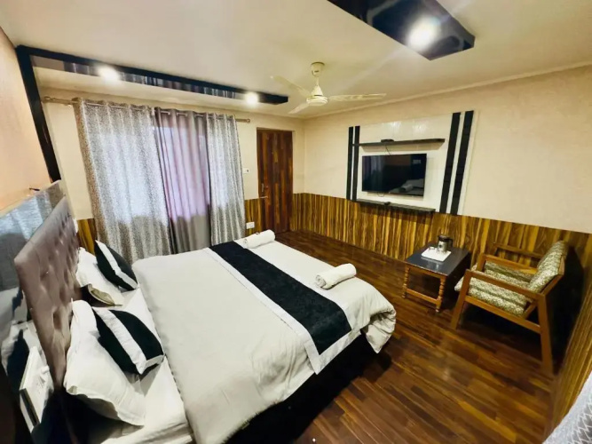 Hotel Luxury Inn