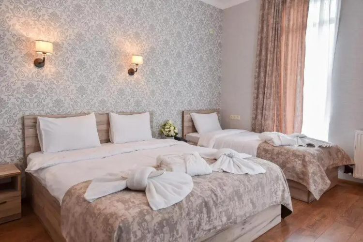 Marialuis Hotel