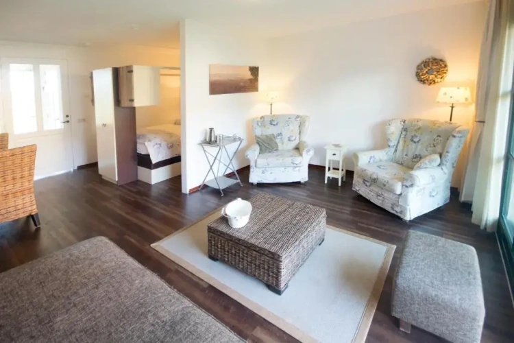 Suite with garden view