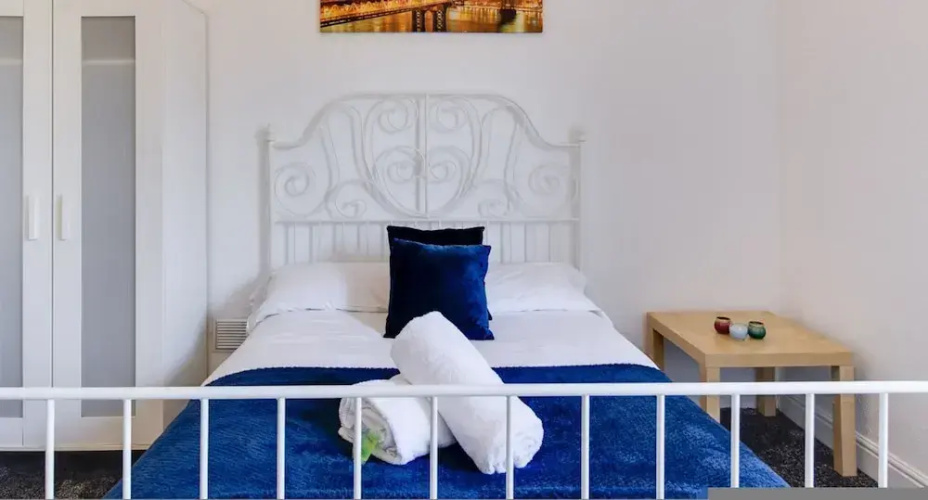 Stayzo House Accommodation - Coventry Free Parking