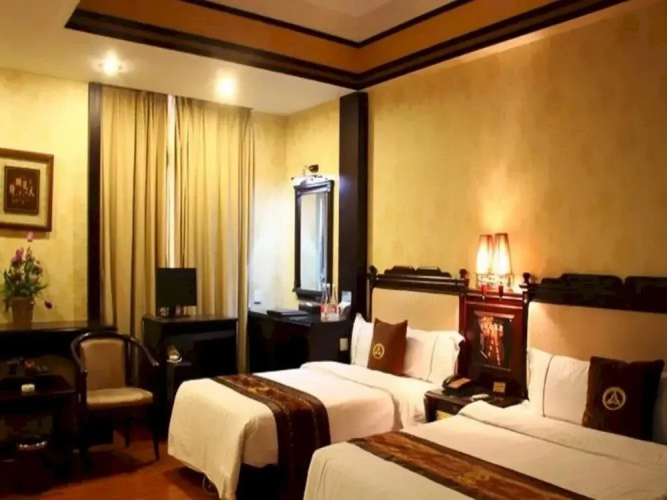 Qunxian Hotel