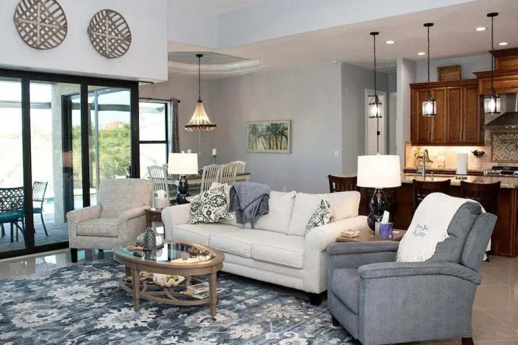 13622 Begonia Circle