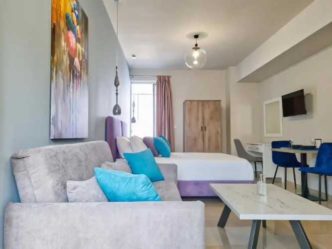 Epipleon Luxury Suites -104- Δωμάτιο 35τμ με βεράντα 35τμ μπροστά στη θάλασσα