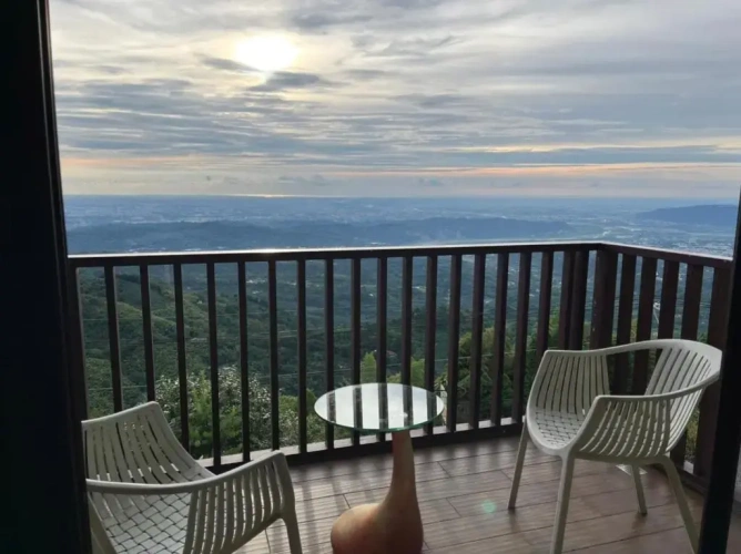 Standard Quadruple room with mountain view